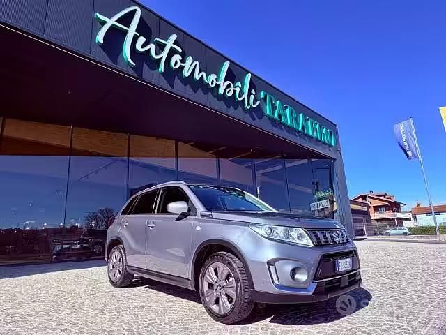 Usata Suzuki Vitara 112 CV (82 kW) 2019 Grigio scuro SUV