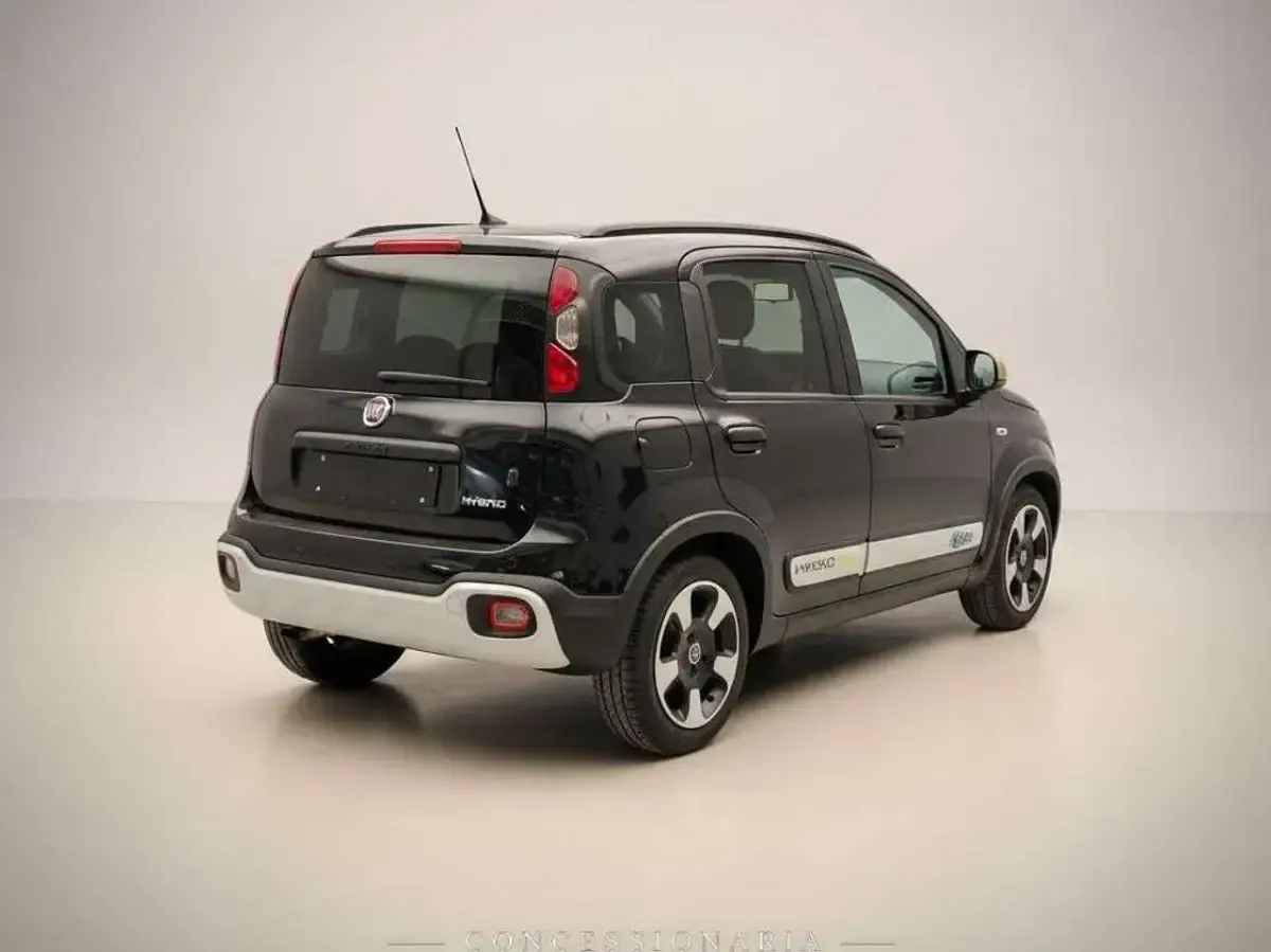 Usata Fiat Panda Cross Cross 69 CV (50 kW) 2025 Nero Utilitaria