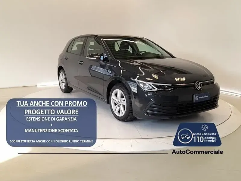 Usata VW Golf VIII Life 110 CV (80 kW) 2022 Berlina