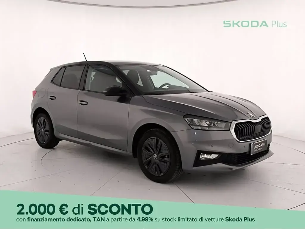 Usata Skoda Fabia 95 CV (69 kW) 2025 Grigio graphite metallizzato nero tulipano perlato Utilitaria
