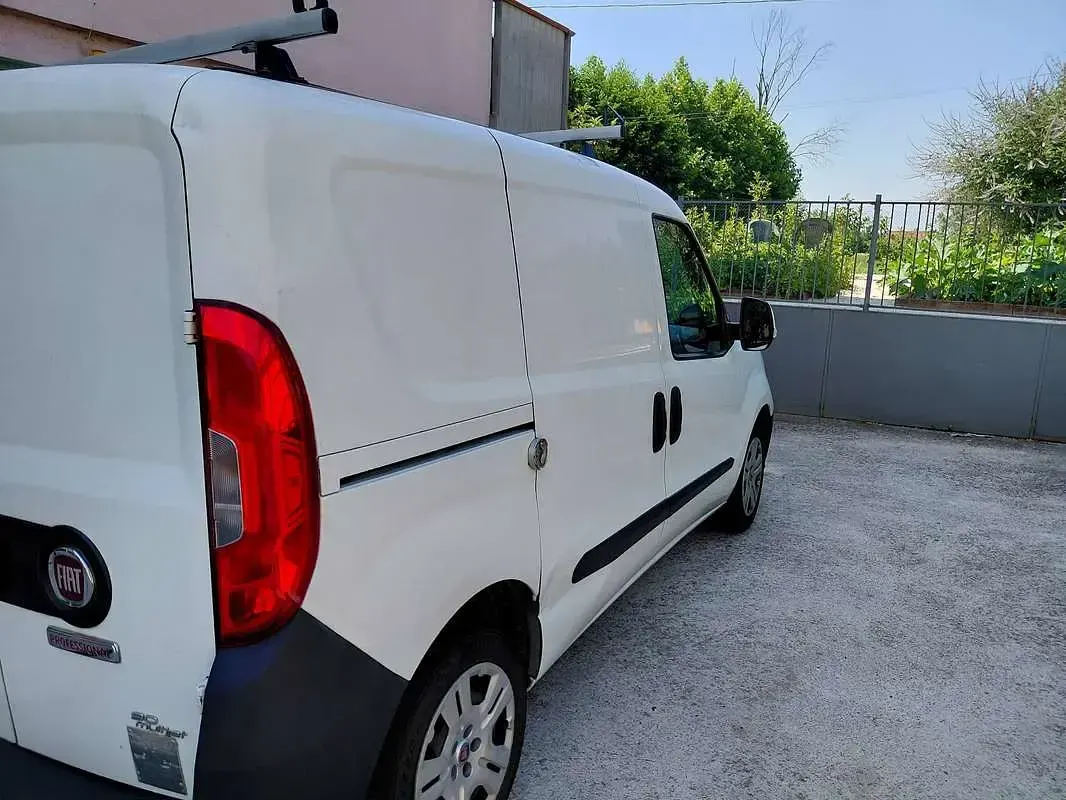 Usata Fiat Doblò Active 84 CV (61 kW) 2016 Bianco Monovolume