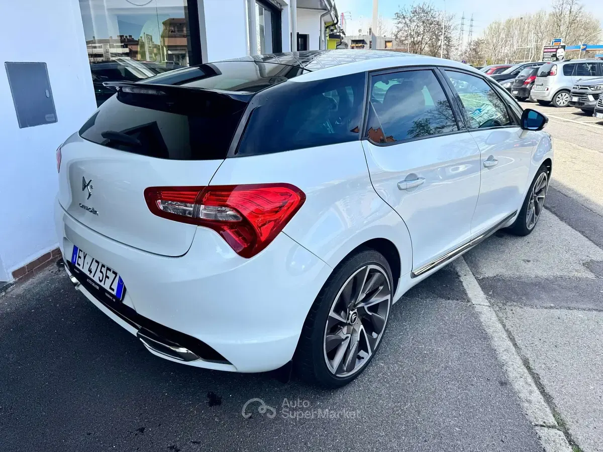 Usata Citroën DS5 So Chic 181 CV (133 kW) 2015 Bianco Utilitaria