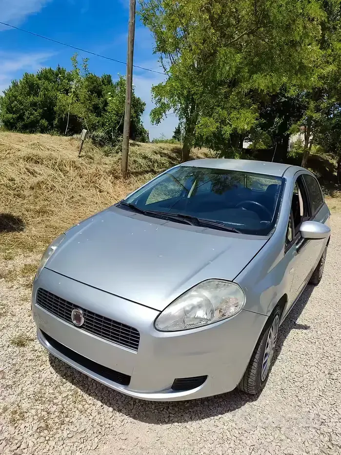 Usata Fiat Grande Punto 65 CV (47 kW) 2008 Grigio Utilitaria