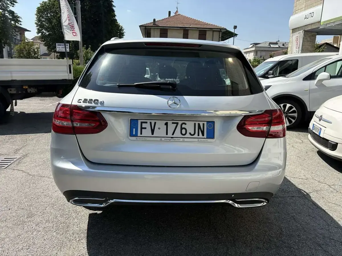 Usata Mercedes C200 Business 160 CV (117 kW) 2019 Argento Station wagon