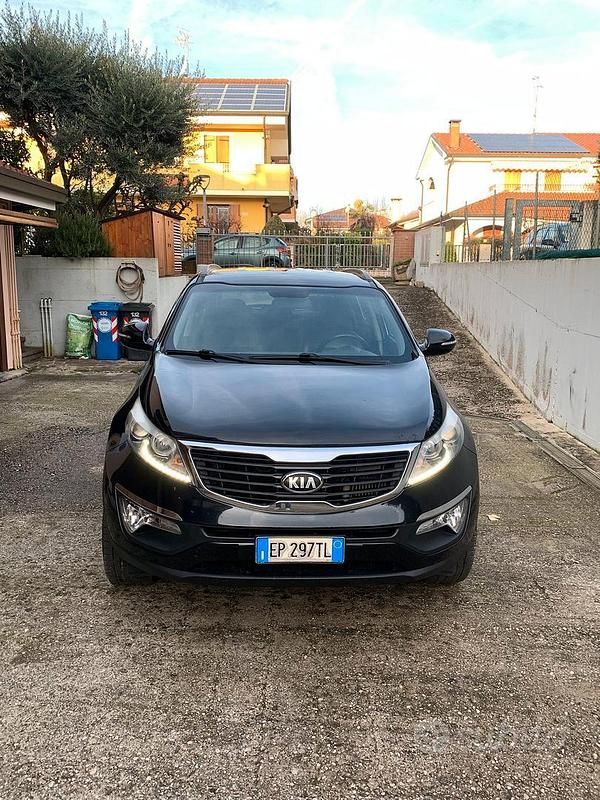 Nero Usata 2013 Kia Sportage SUV | 7000 € (Super prezzo) - Immagine 1/4