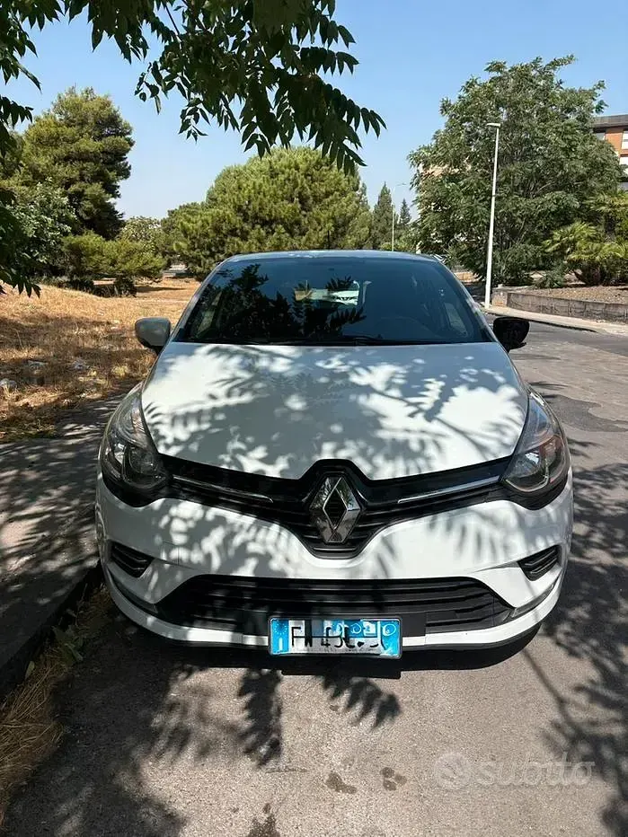 Usata Renault Clio IV 75 CV (55 kW) 2019 Bianco Berlina