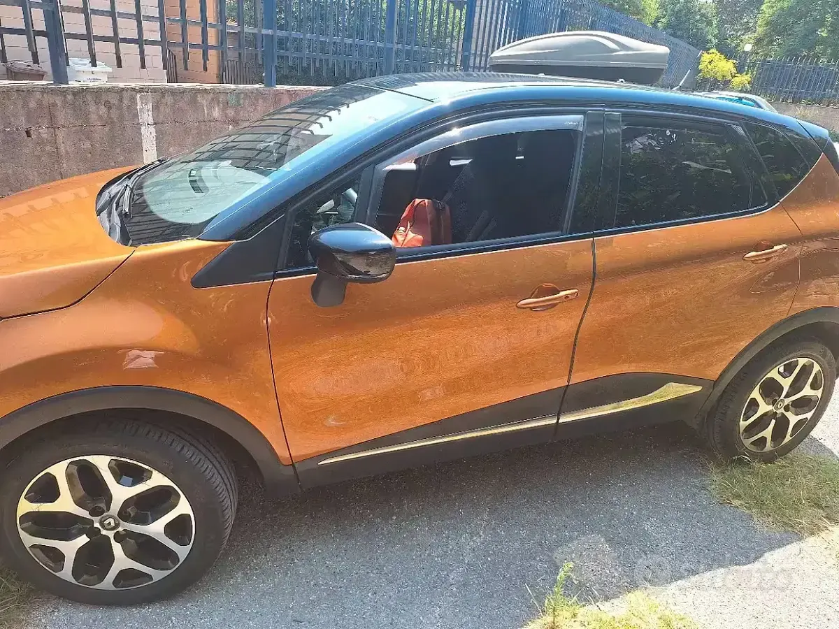 Usata Renault Captur 90 CV (66 kW) 2018 Arancione SUV