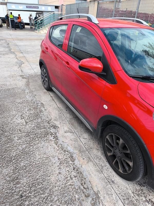 Usata Opel Karl Rocks 73 CV (53 kW) 2019 Rosso Utilitaria
