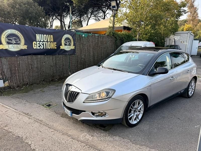 Usata Lancia Delta 150 CV (110 kW) 2008 Argento Utilitaria