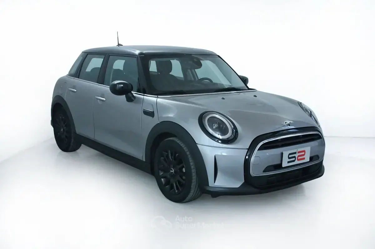 Usata Mini Cooper Classic 136 CV (100 kW) 2024 Argento Utilitaria