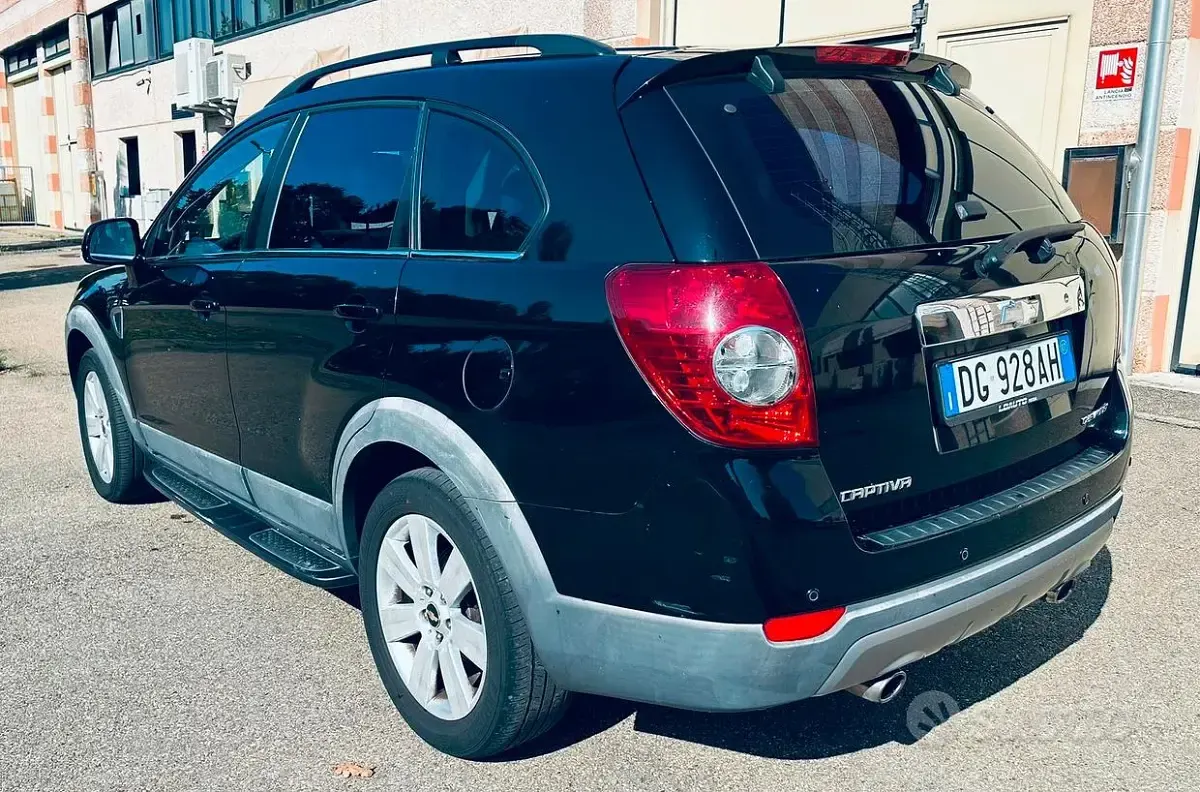Usata Chevrolet Captiva 150 CV (110 kW) 2006 Nero SUV