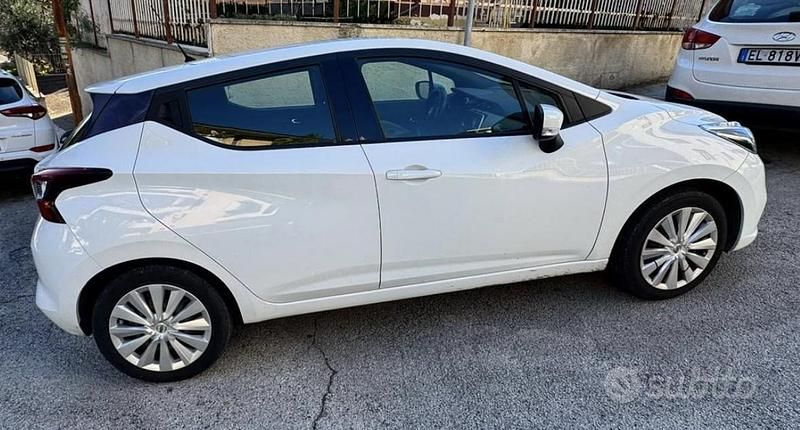 Usata Nissan Micra Acenta 90 CV (66 kW) 2019 Bianco Utilitaria
