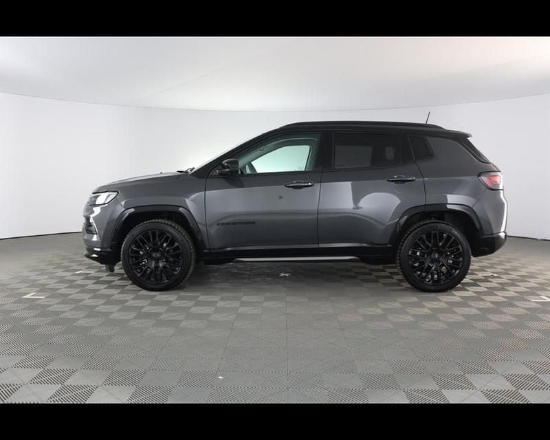 Usata Jeep Compass 131 CV (96 kW) 2024 Grigio / pastello SUV