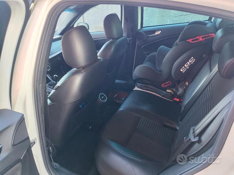 Usata Alfa Romeo Giulietta 170 CV (125 kW) 2012 Utilitaria