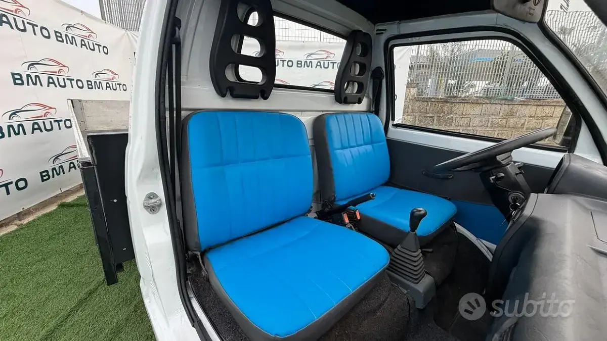 Usata Piaggio Porter 65 CV (47 kW) 2004 Bianco Berlina
