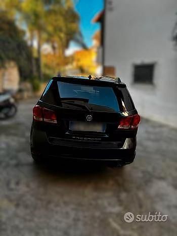 Usata Fiat Freemont Lounge 140 CV (102 kW) 2012 Nero SUV