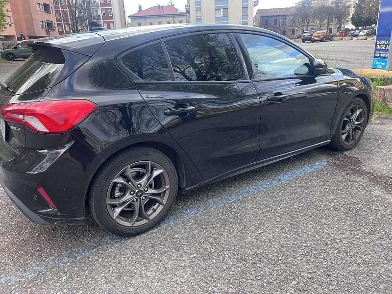 Occasion Ford Focus ST-Line 125 ch (91 kW) 2021 Berline