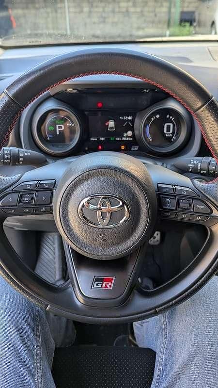 Usata Toyota Yaris Hybrid Sport 92 CV (67 kW) 2023 Berlina