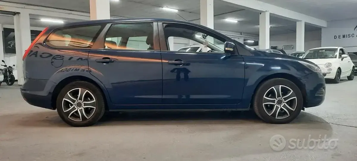 Usata Ford Focus 109 CV (80 kW) 2010 Blu Station wagon