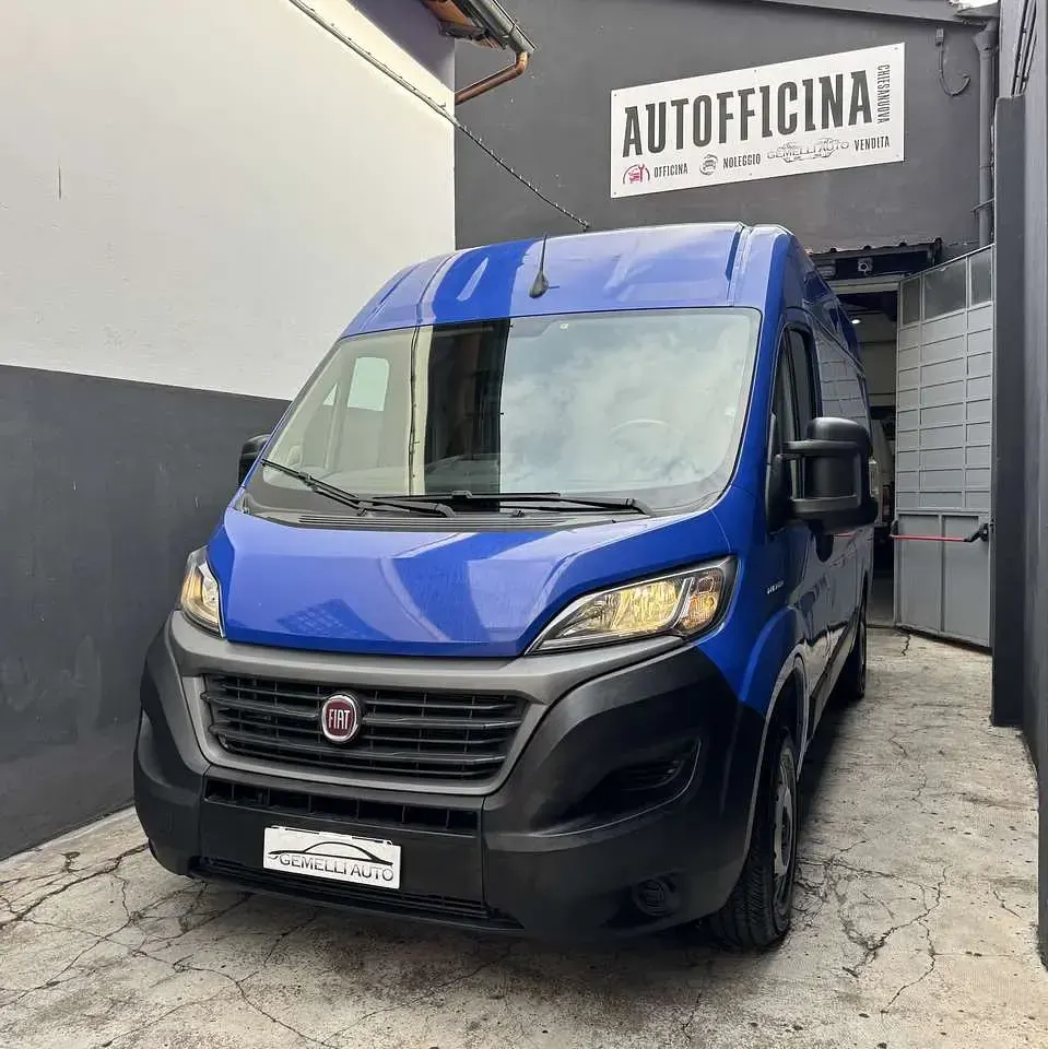 Usata Fiat Ducato 131 CV (96 kW) 2021 Blu/azzurro Furgone