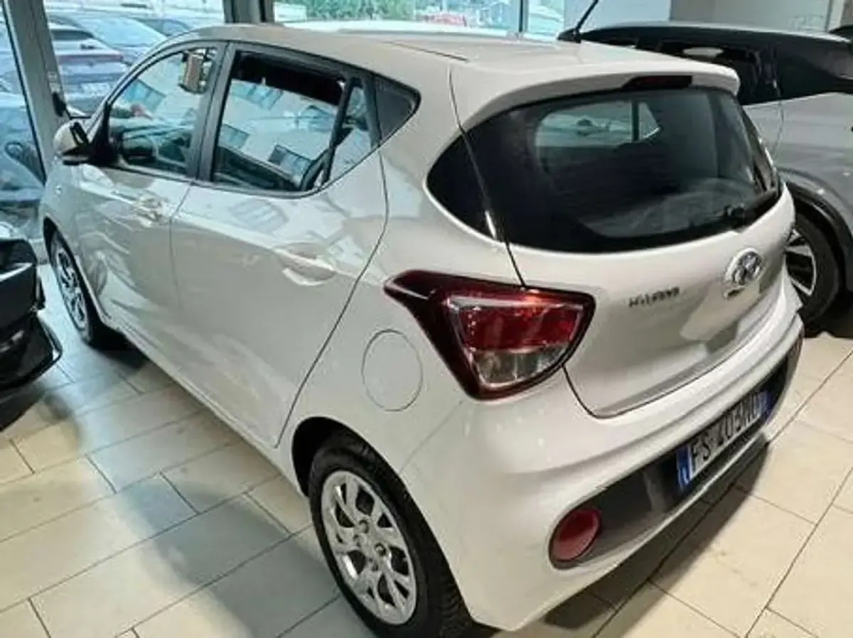 Usata Hyundai i10 Classic 67 CV (49 kW) 2018 Bianco Utilitaria