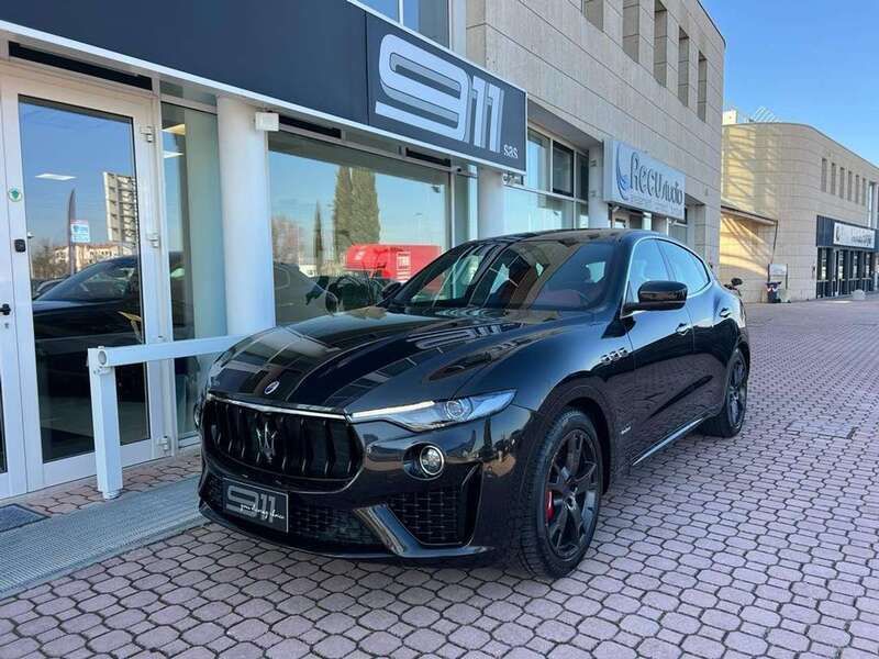 Usata Maserati Levante 250 CV (183 kW) 2019 Nero SUV