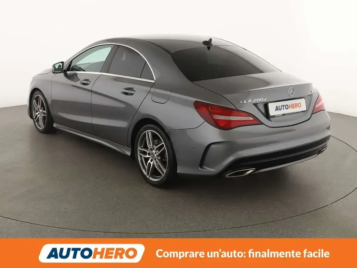Käytetty Mercedes CLA200 Premium 136 HP (100 kW) 2017 Harmaa Sedan