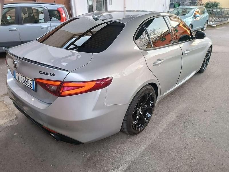 Usata Alfa Romeo Giulia Business 160 CV (117 kW) 2018 Grigio Berlina