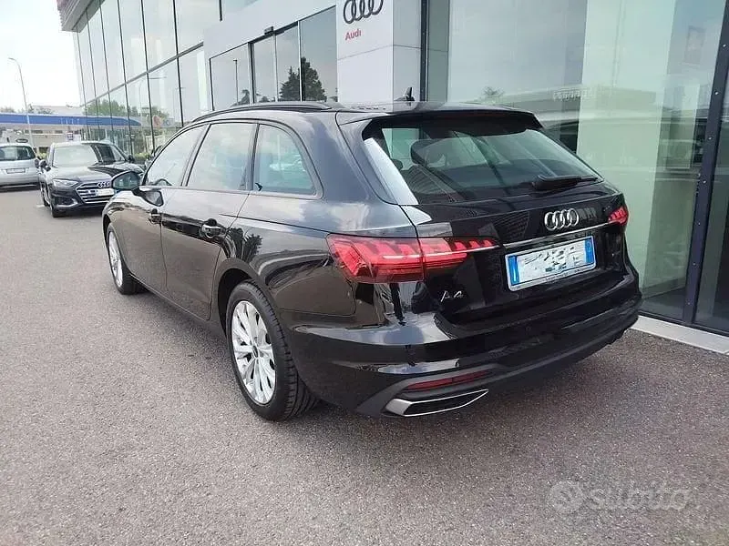 Usata Audi A4 204 CV (150 kW) 2021 Nero Station wagon