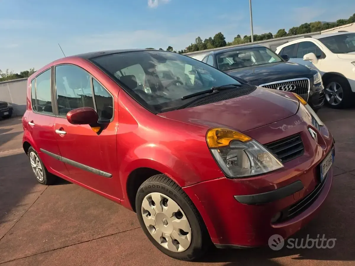 Usata Renault Modus Dynamique 85 CV (62 kW) 2007 Marrone Monovolume