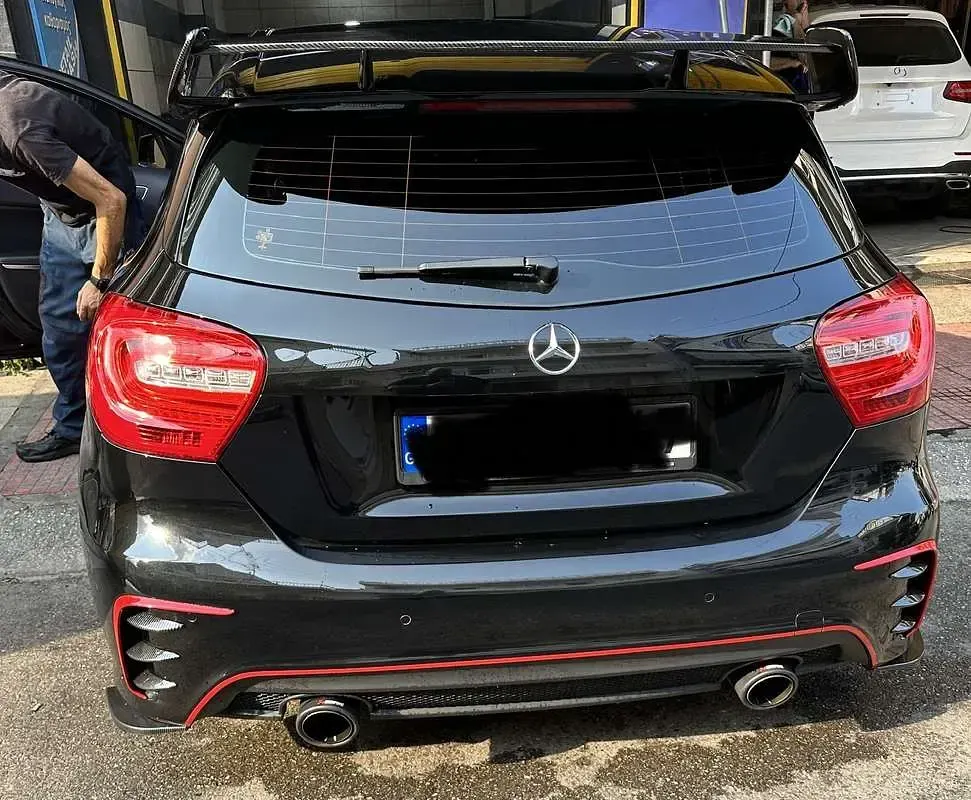 Usata Mercedes A180 AMG 122 CV (89 kW) 2013 Nero Utilitaria