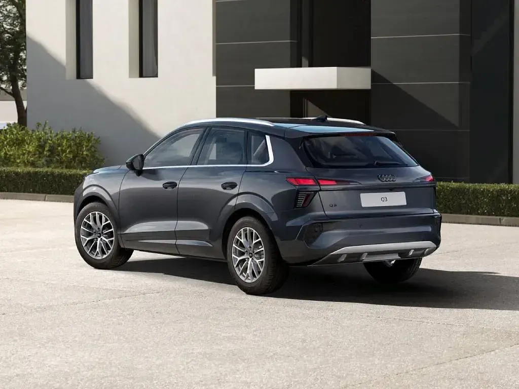 Nuova Audi Q3 Advanced Plus 150 CV (110 kW) 2026 Grigio tambora metallico SUV