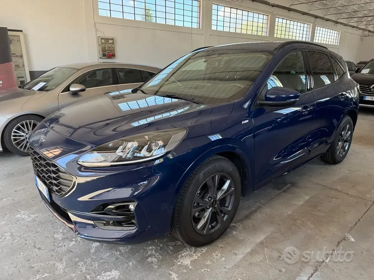 Usata Ford Kuga ST-Line 120 CV (88 kW) 2021 Blu/azzurro SUV