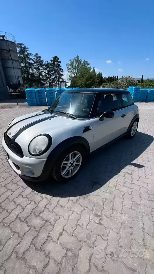 Usata Mini Cooper 122 CV (89 kW) 2011 Utilitaria