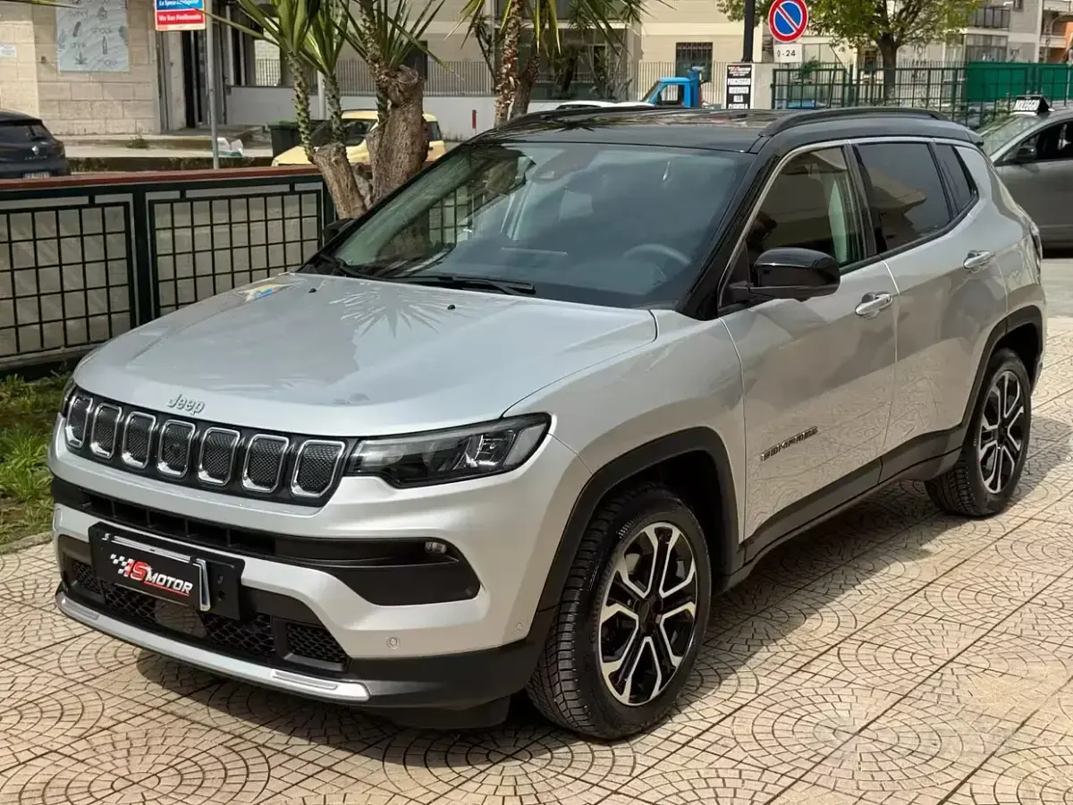 Usata Jeep Compass Limited 131 CV (96 kW) 2022 Grigio SUV