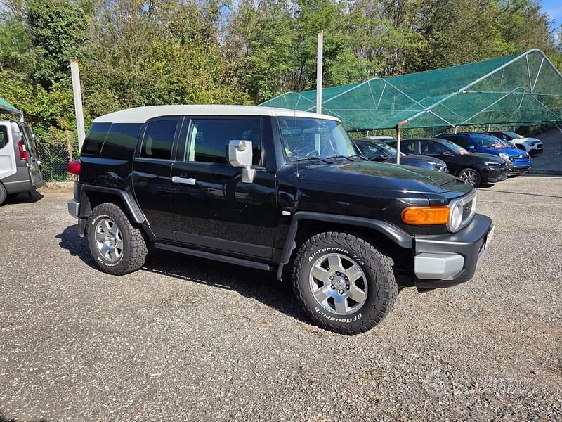 Gebraucht Toyota FJ Cruiser 239 PS (175 kW) 2008 Schwarz SUV