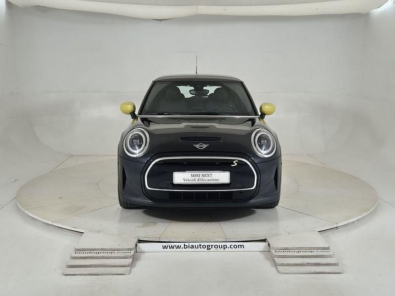 Usata Mini Cooper SE 135 kW (184 CV) 2021 Nero Utilitaria