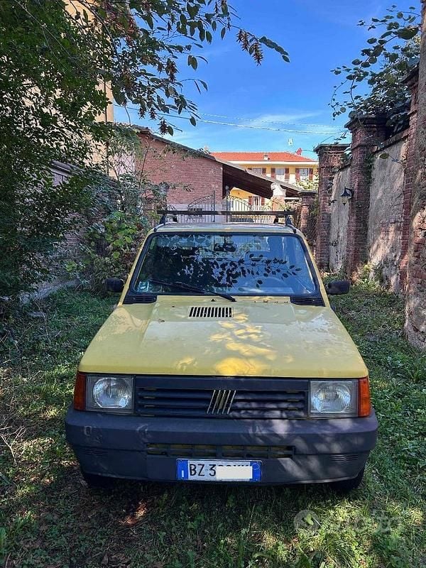 Usata Fiat Panda 4x4 45 CV (33 kW) 2002 Giallo Utilitaria