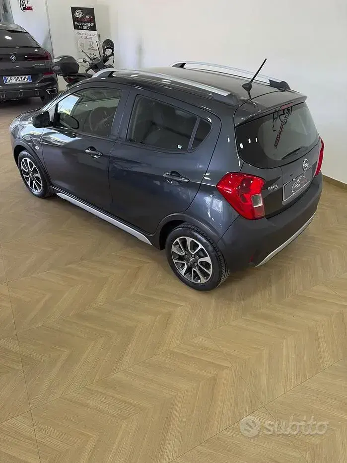 Usata Opel Karl Rocks 73 CV (53 kW) 2018 Grigio Utilitaria