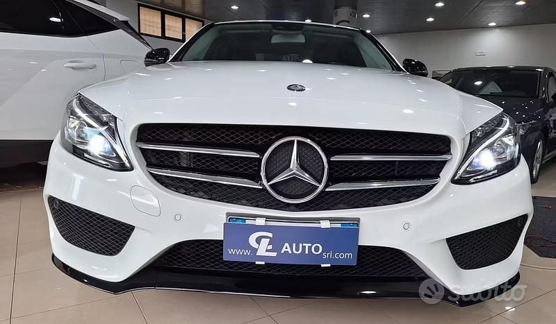 Usata Mercedes C220 AMG 170 CV (125 kW) 2016 Bianco Berlina