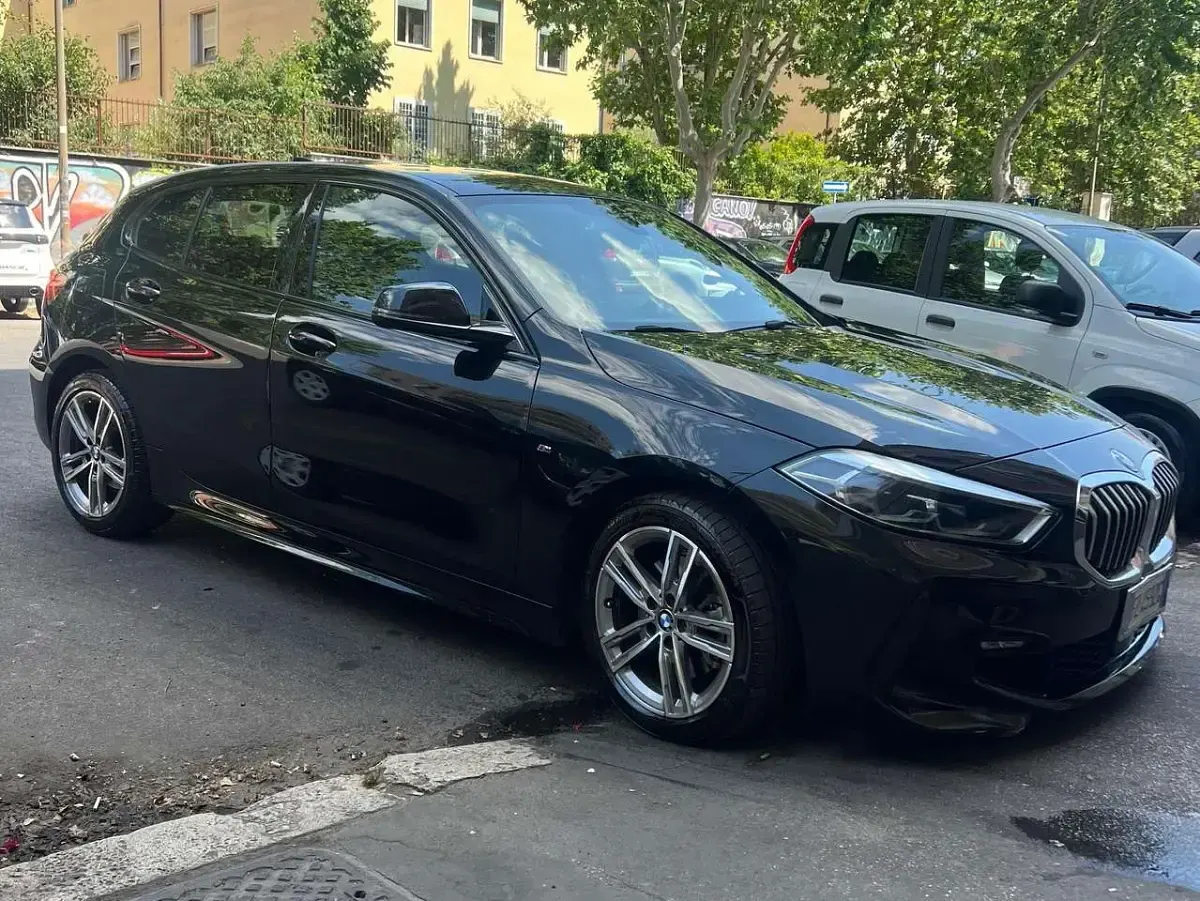 Usata BMW 118 M Sport 140 CV (102 kW) 2020 Nero Utilitaria