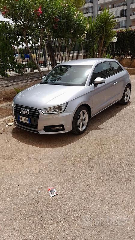 Usata Audi A1 90 CV (66 kW) 2015 Grigio Utilitaria
