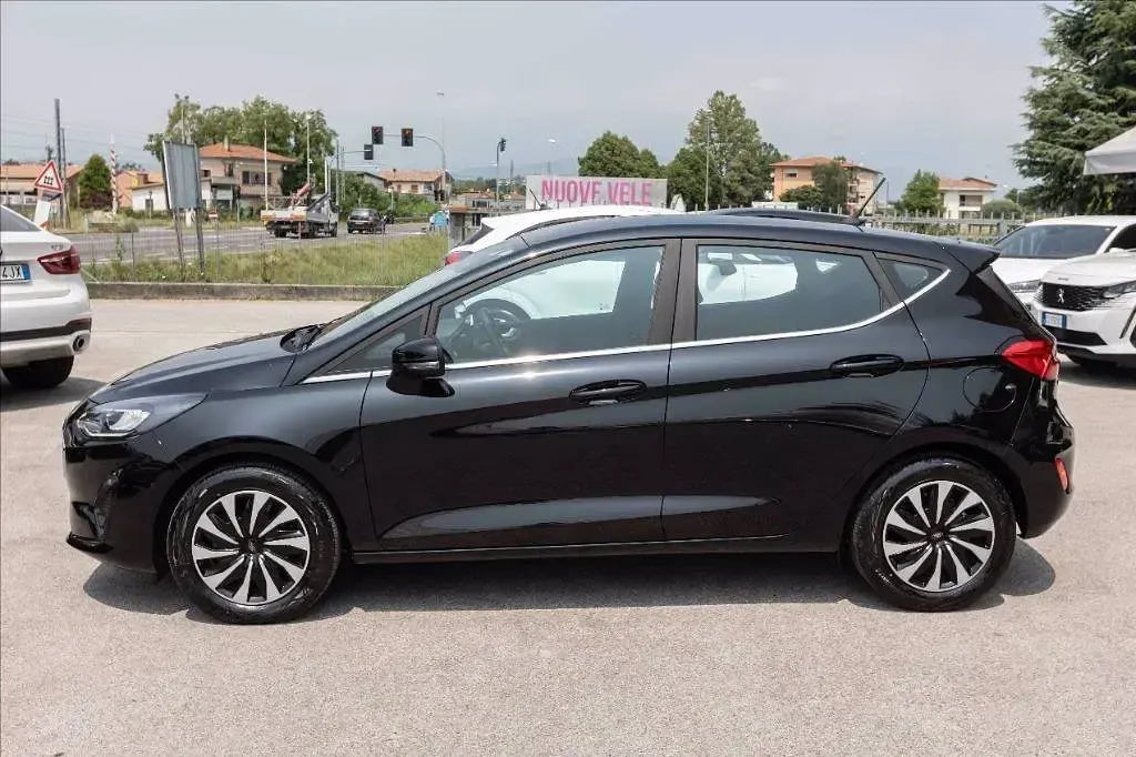 Usata Ford Fiesta Titanium 75 CV (55 kW) 2022 Nero metallizzato Utilitaria