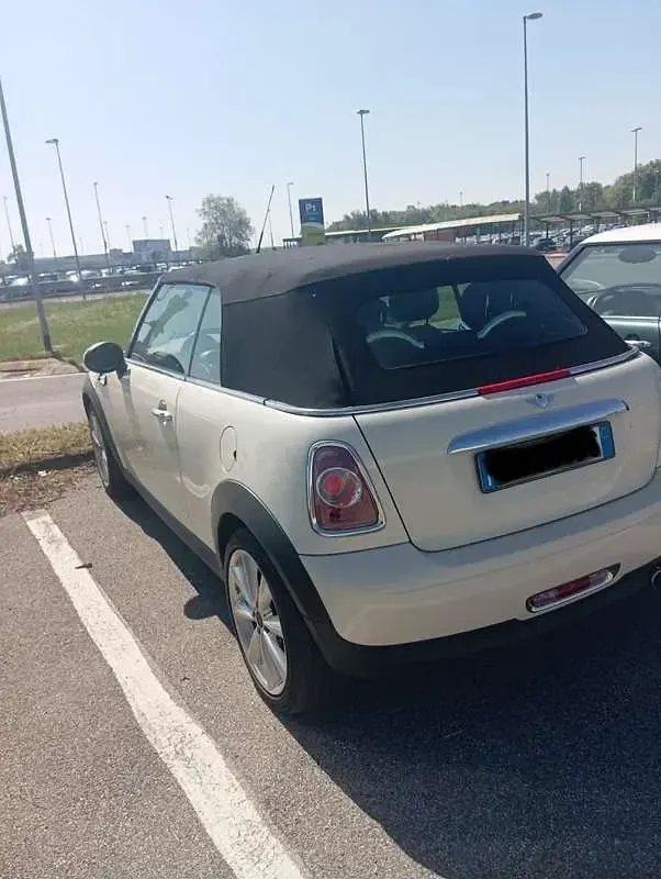 Usata Mini One Cabriolet 98 CV (72 kW) 2012 Cabrio