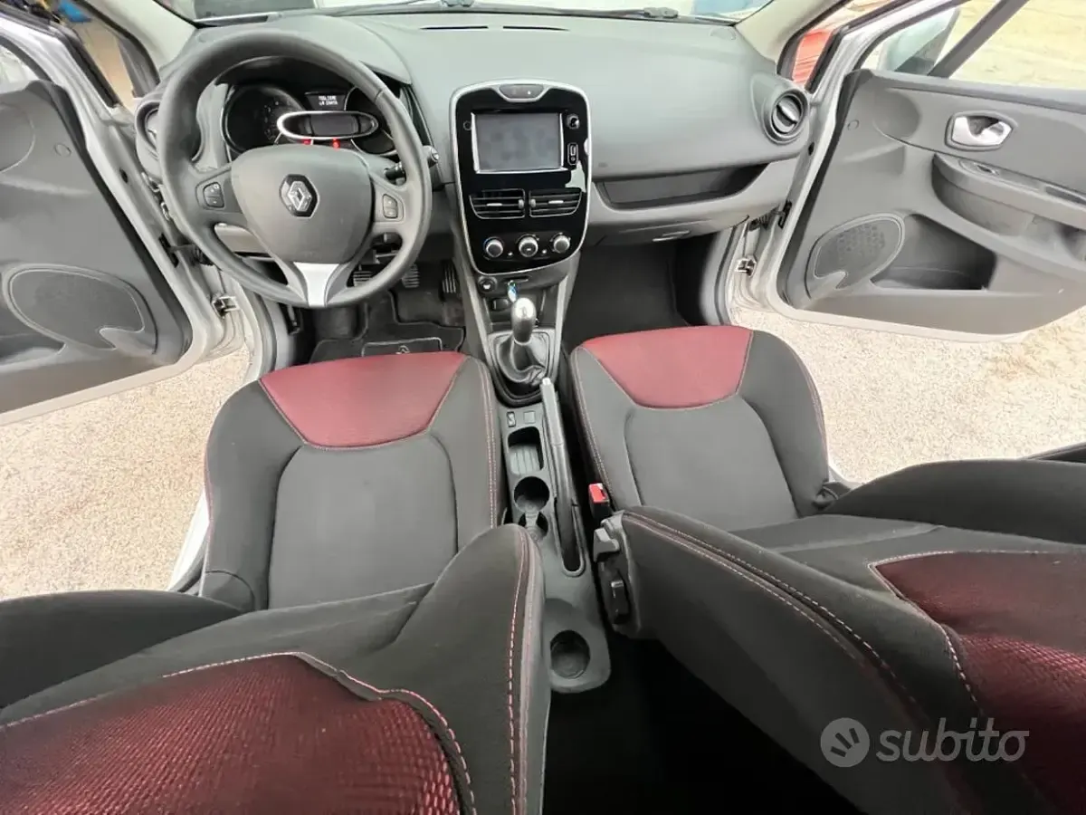 Usata Renault Clio 75 CV (55 kW) 2016 Grigio Station wagon
