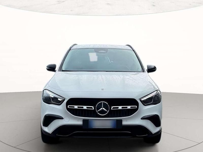 Usata Mercedes GLA200 Advanced Plus 150 CV (110 kW) 2024 Bianco SUV