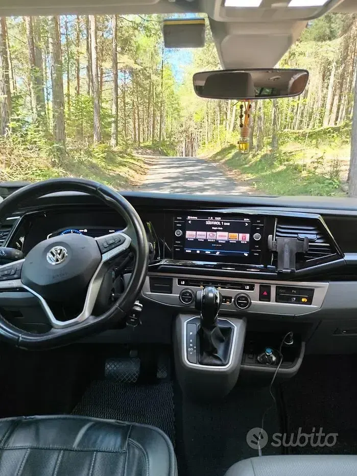 Usata VW Caravelle 150 CV (110 kW) 2020 Bianco Furgone