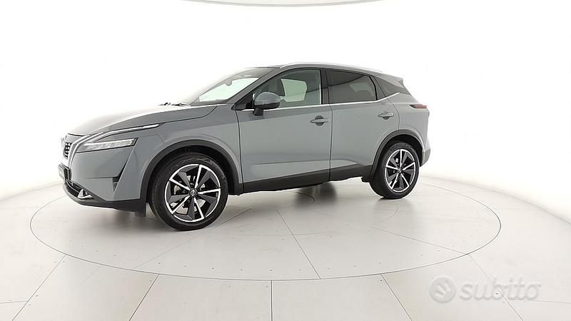 Usata Nissan Qashqai Tekna 140 CV (102 kW) 2024 Grigio SUV