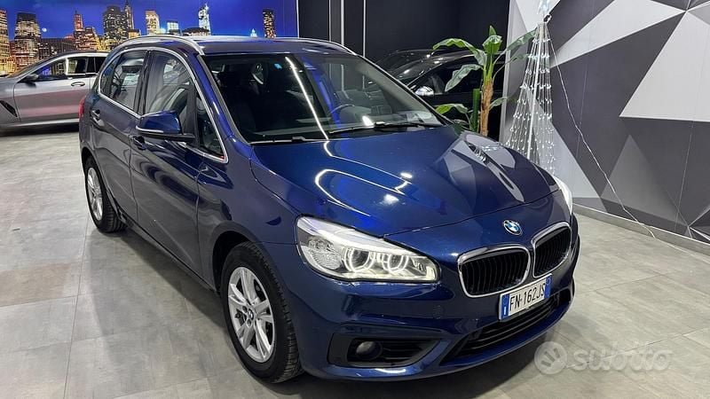 Usata BMW 218 Sport Line 150 CV (110 kW) 2018 Blu Monovolume