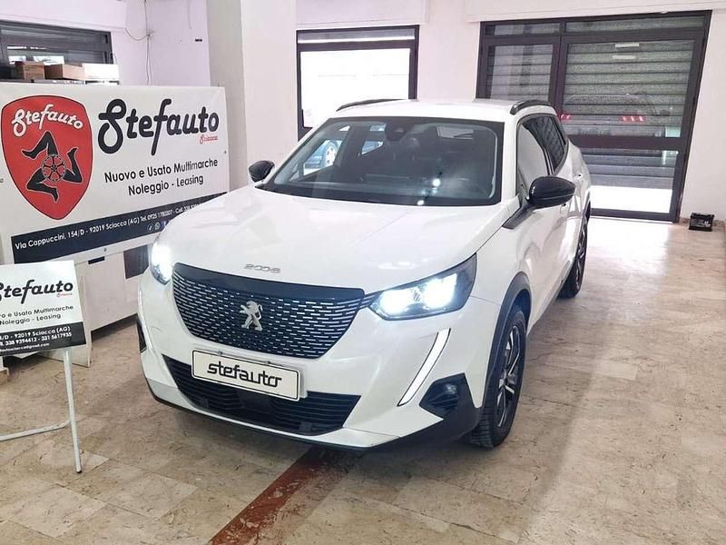 Bianco Usata 2022 Peugeot 2008 Allure SUV | 15.990 € (Super prezzo) - Immagine 1/4